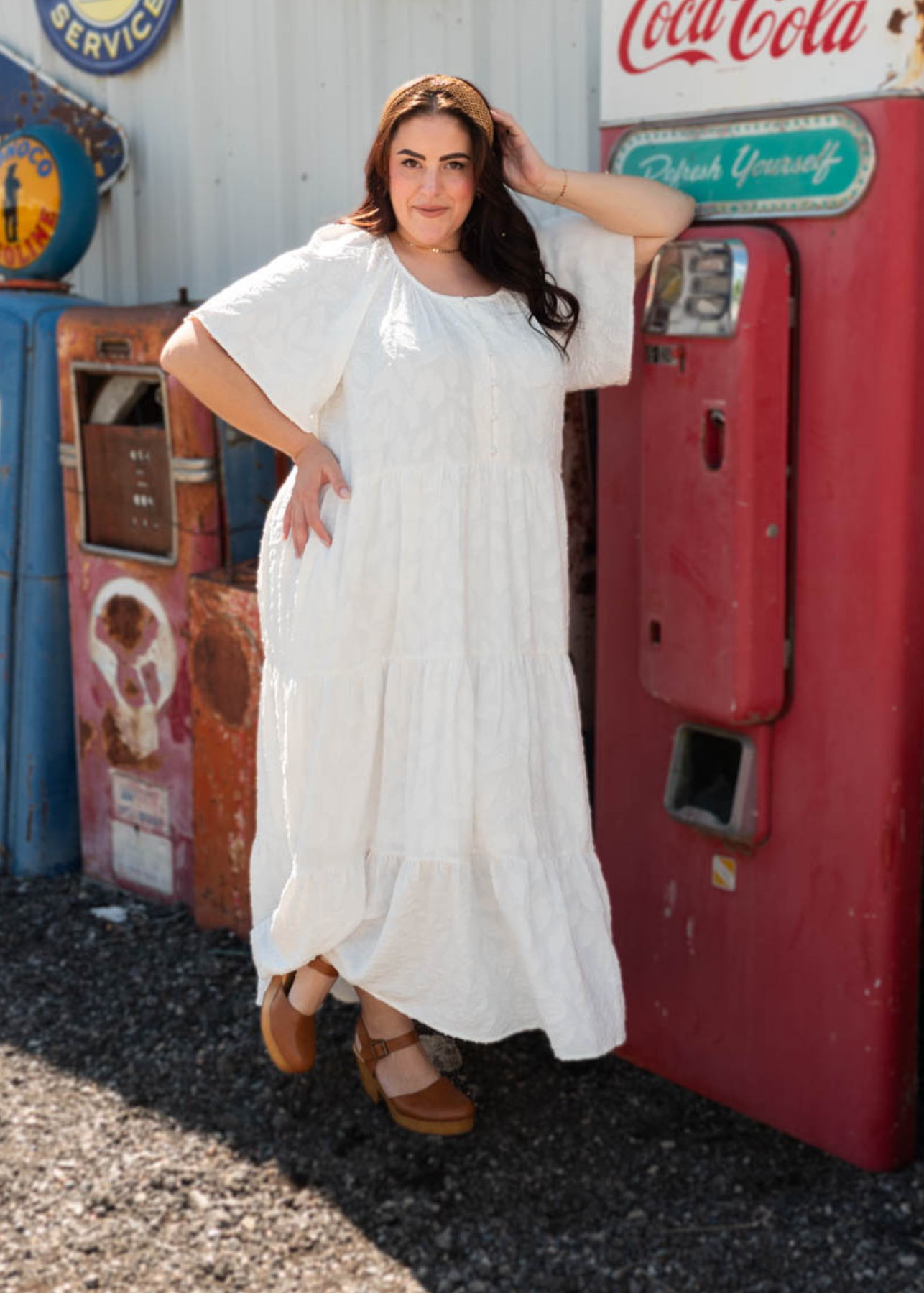 Plus size white woven pattern dress with short sleeves