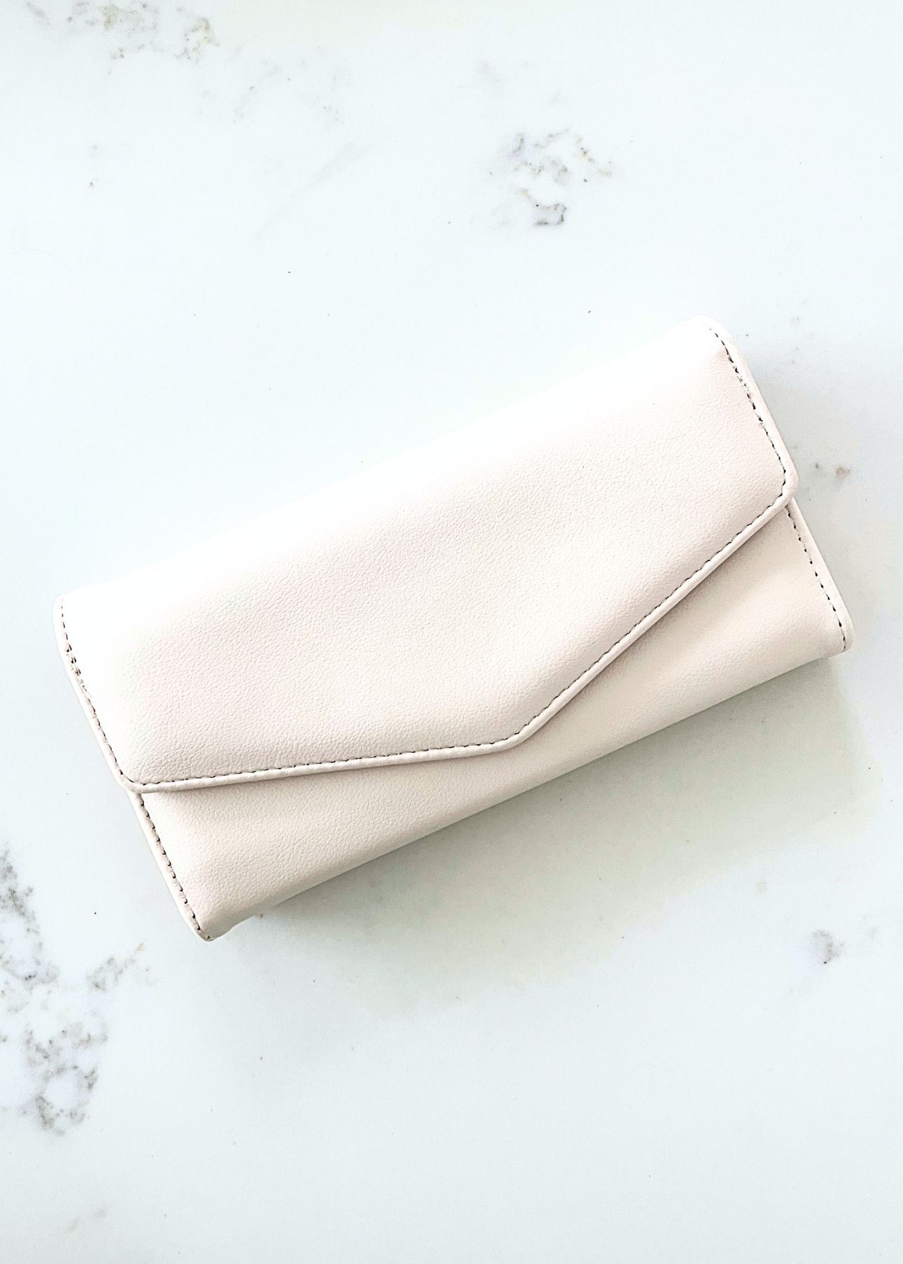 Marlys White Snap Wallet