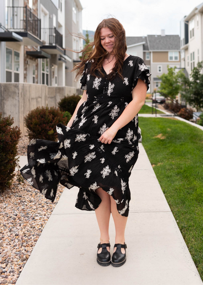 Short sleeve plus size black denim embroidered dress