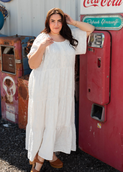 Short sleeve plus size white woven pattern dress