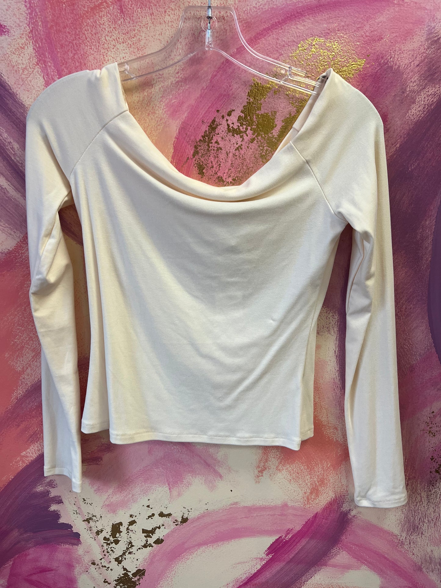 (LARGE) NWT Wide Neck Top