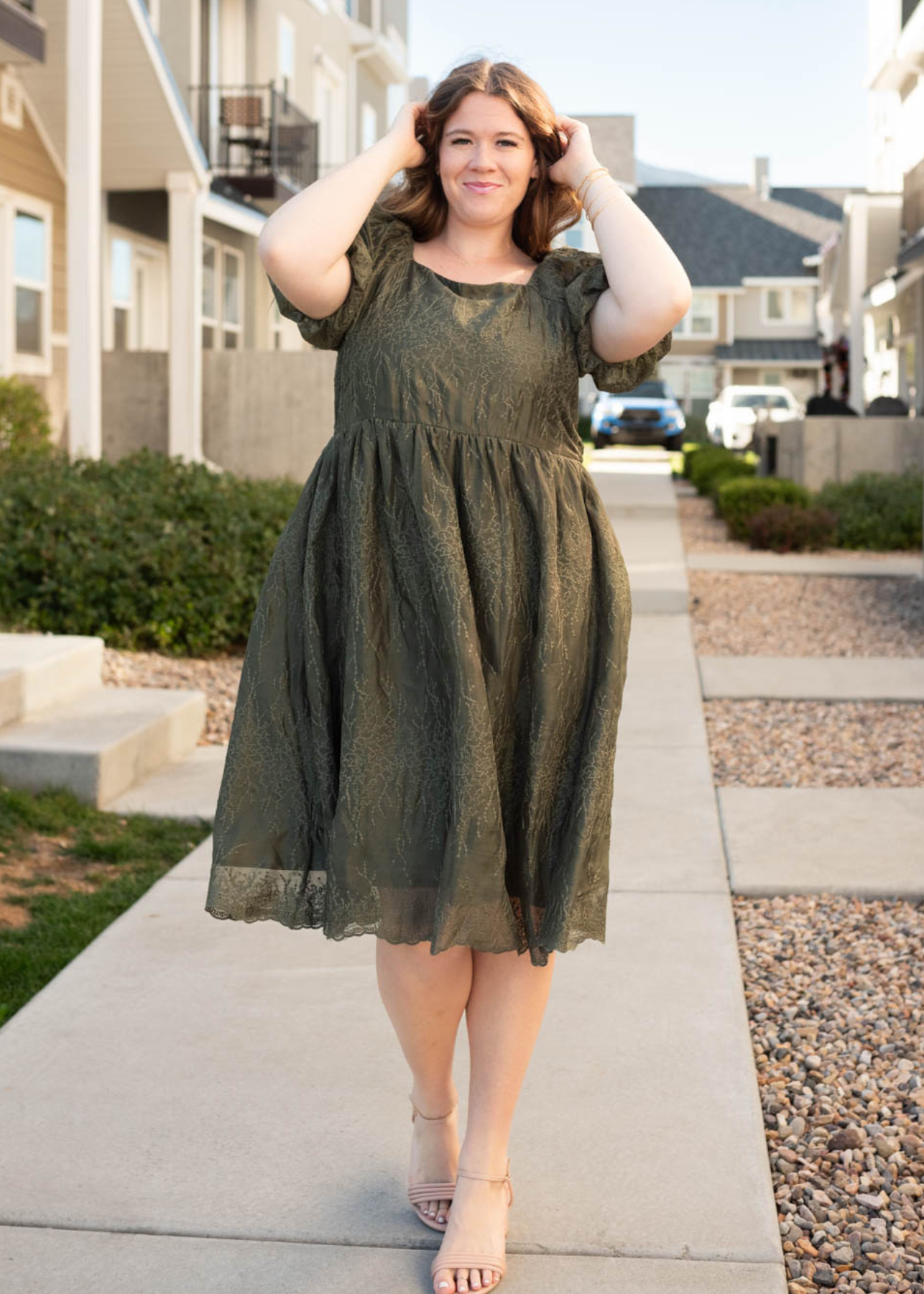 Short sleeve olive embroidered square neck dress in plus size