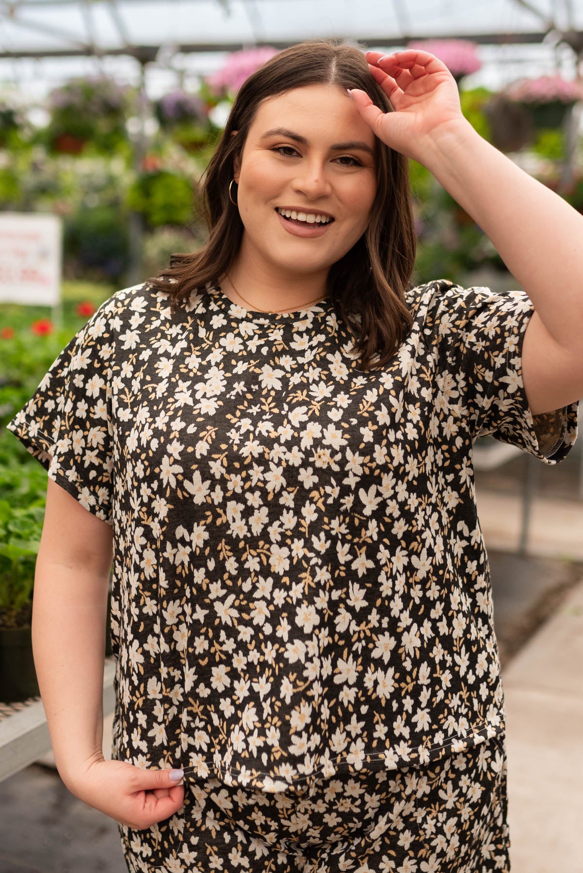 Short sleeve plus size black floral top