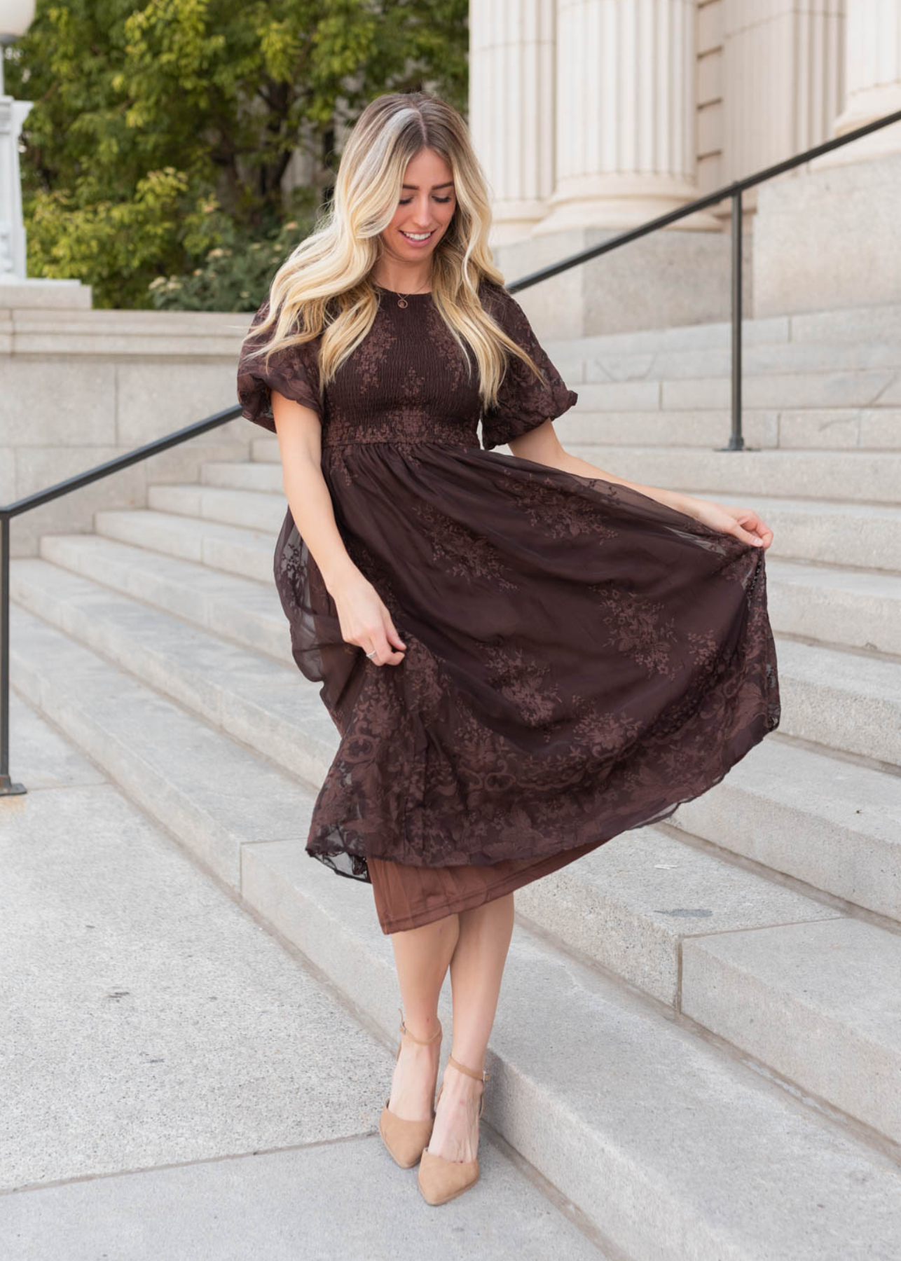 Short sleeve brown embroidered dress