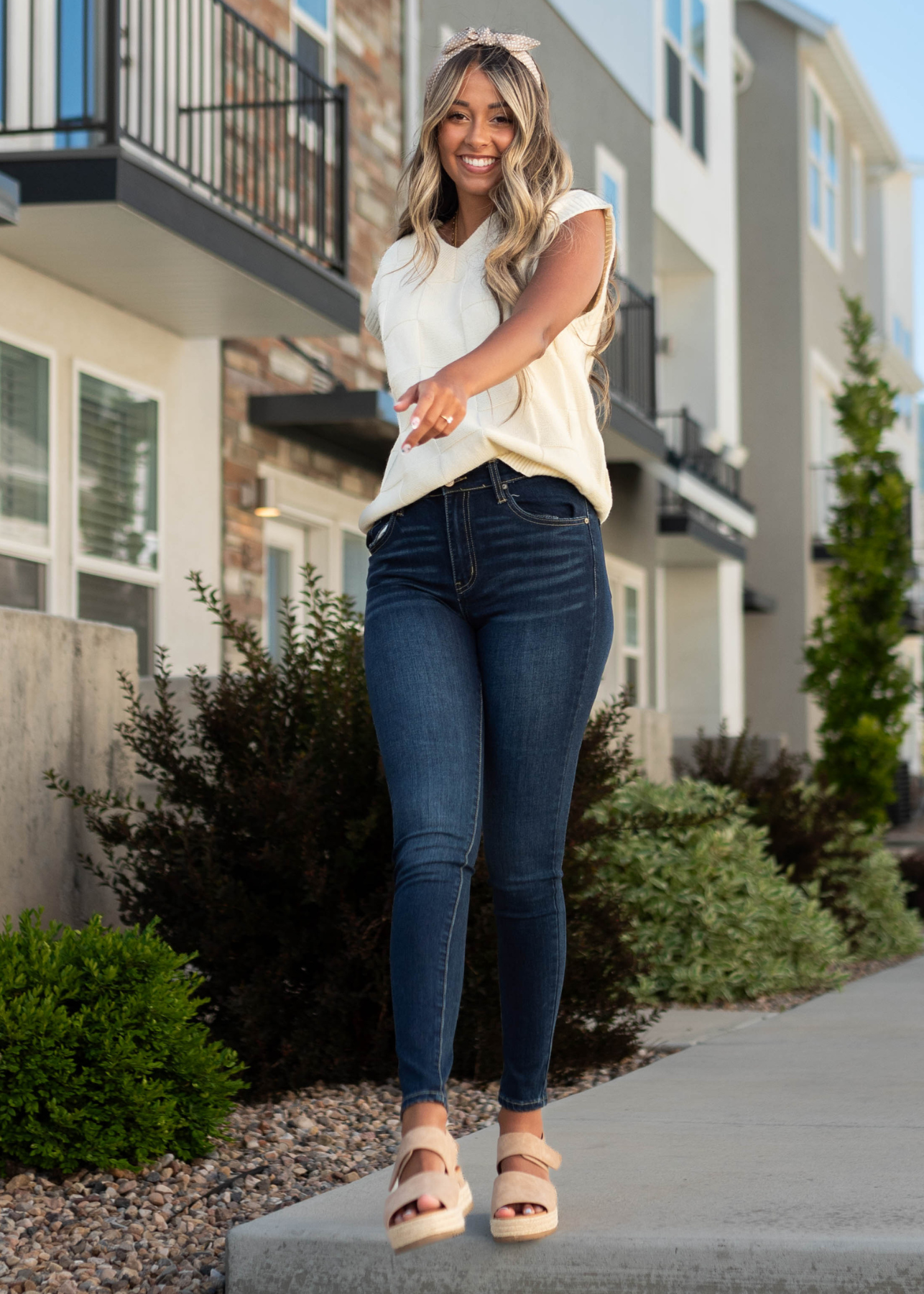 Dark high rise skinny jeans