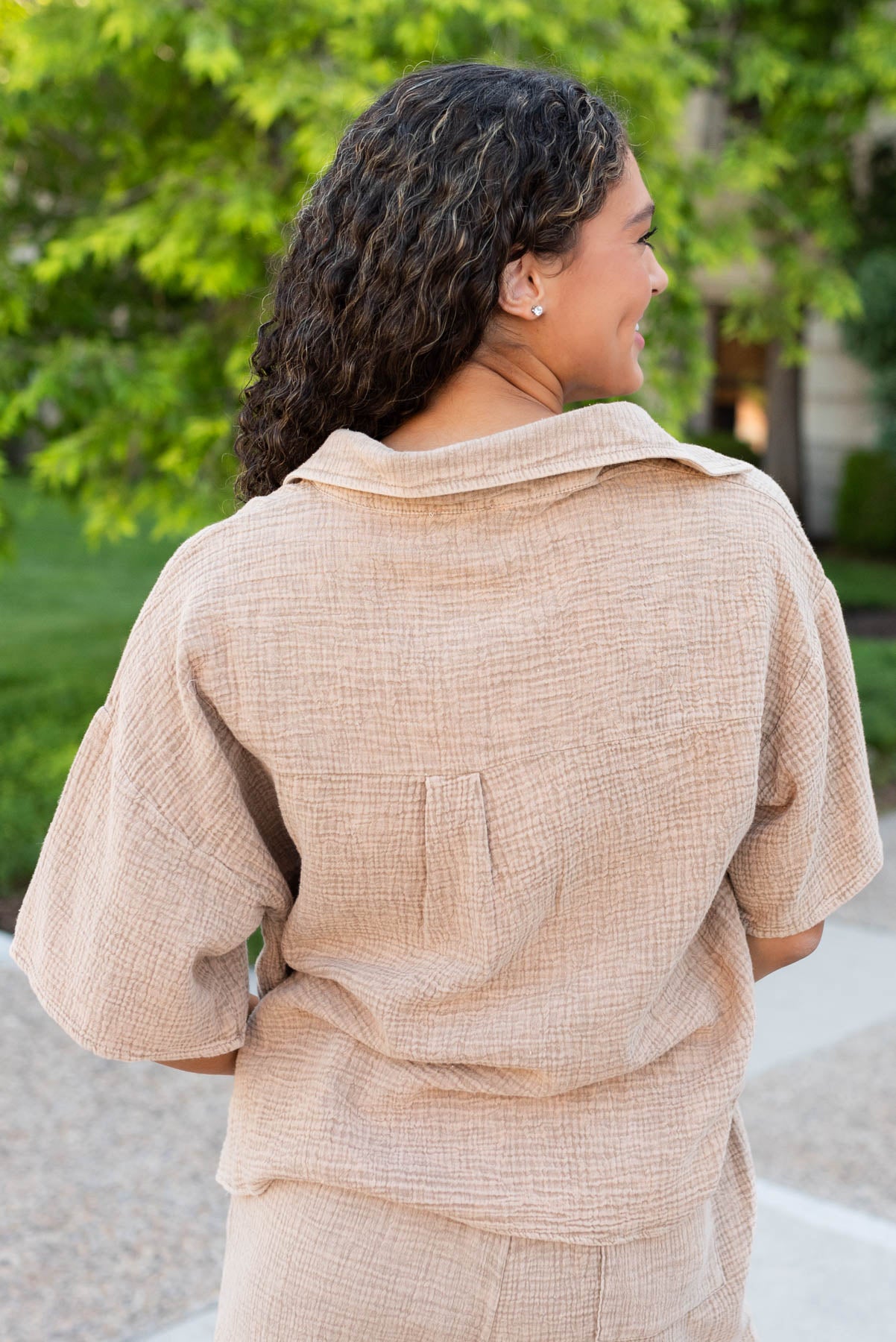 Back view of the camel top