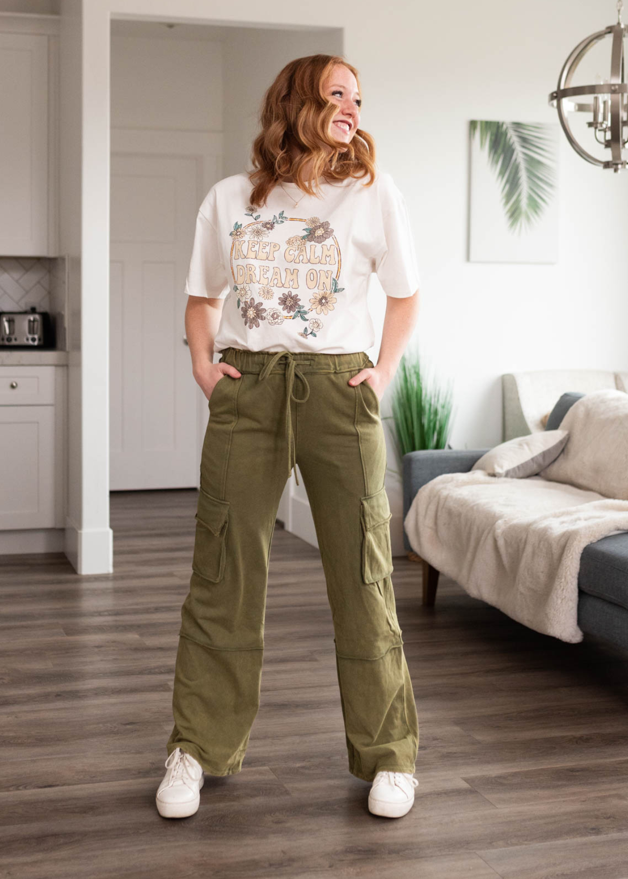 Olive pants with elastic waist