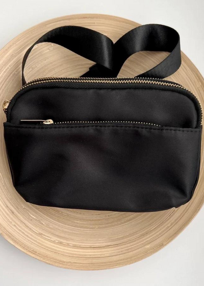 Black crossbody fanny pack