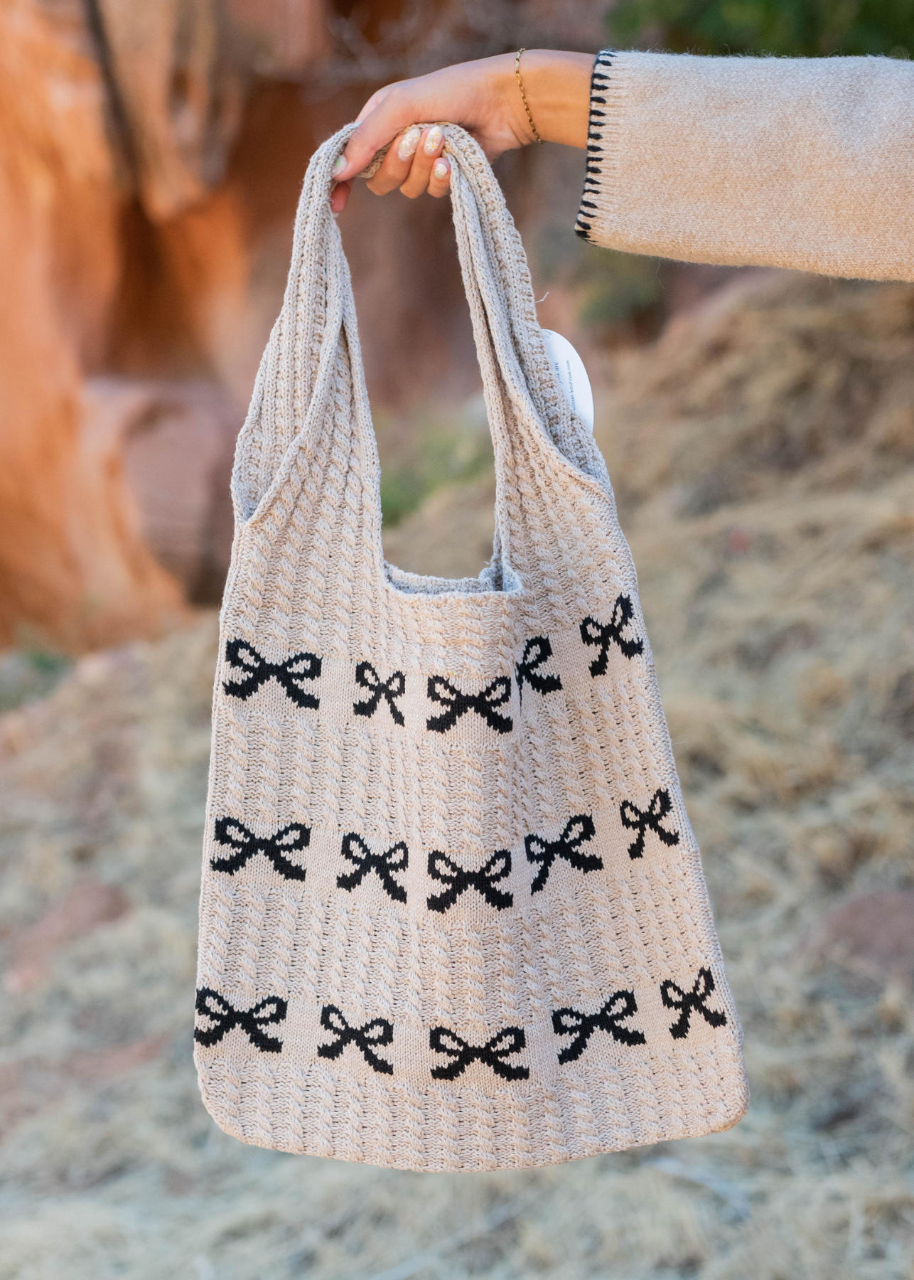 Black bow crochet bag