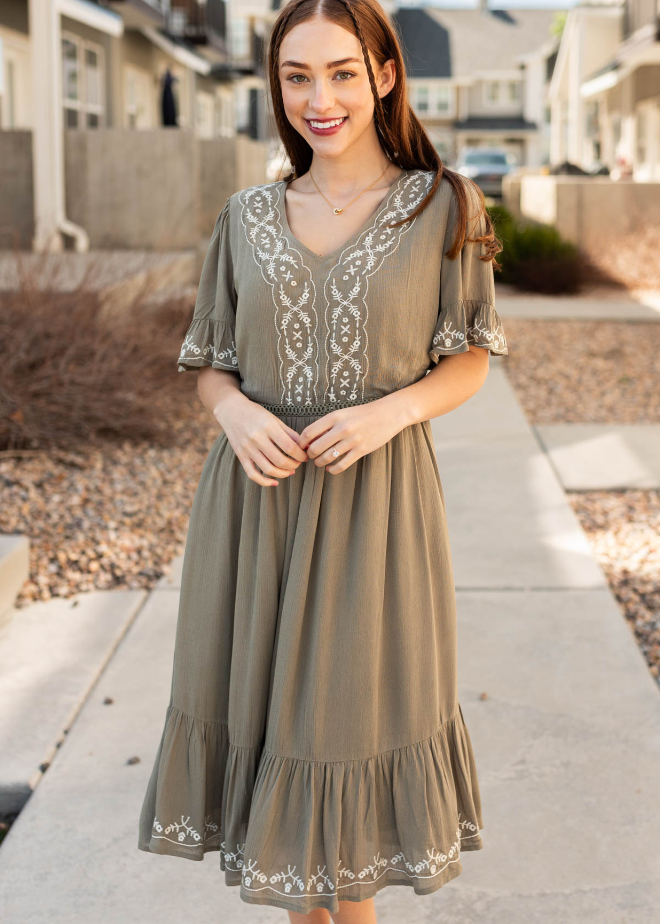 Sage embroidered dress with short sleeves