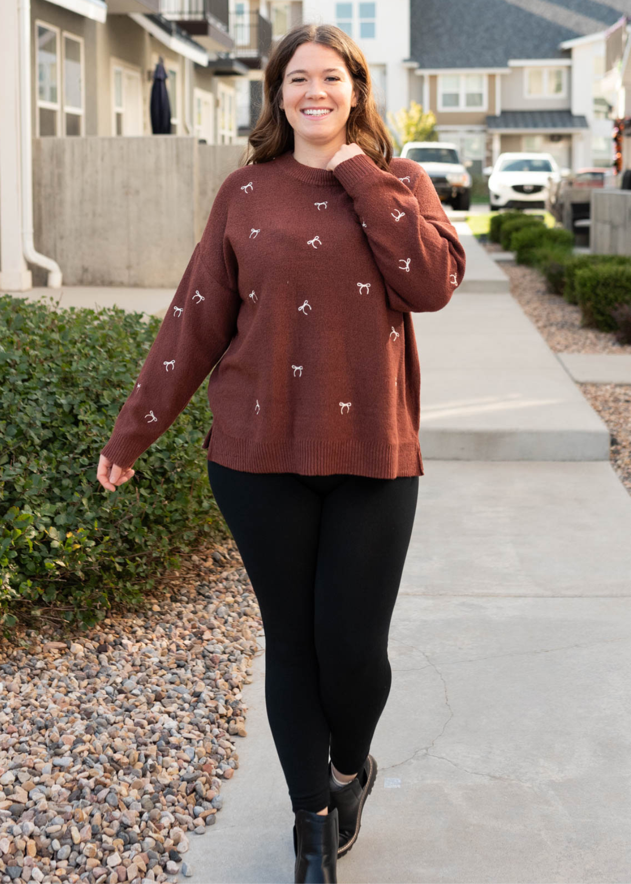 Sienna bow sweater with long sleeves in plus size