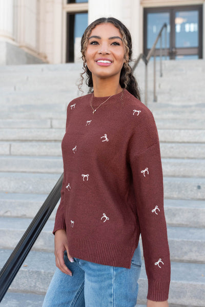 Side view of teh sienna bow sweater