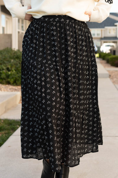 Black bow skirt with elastic waist