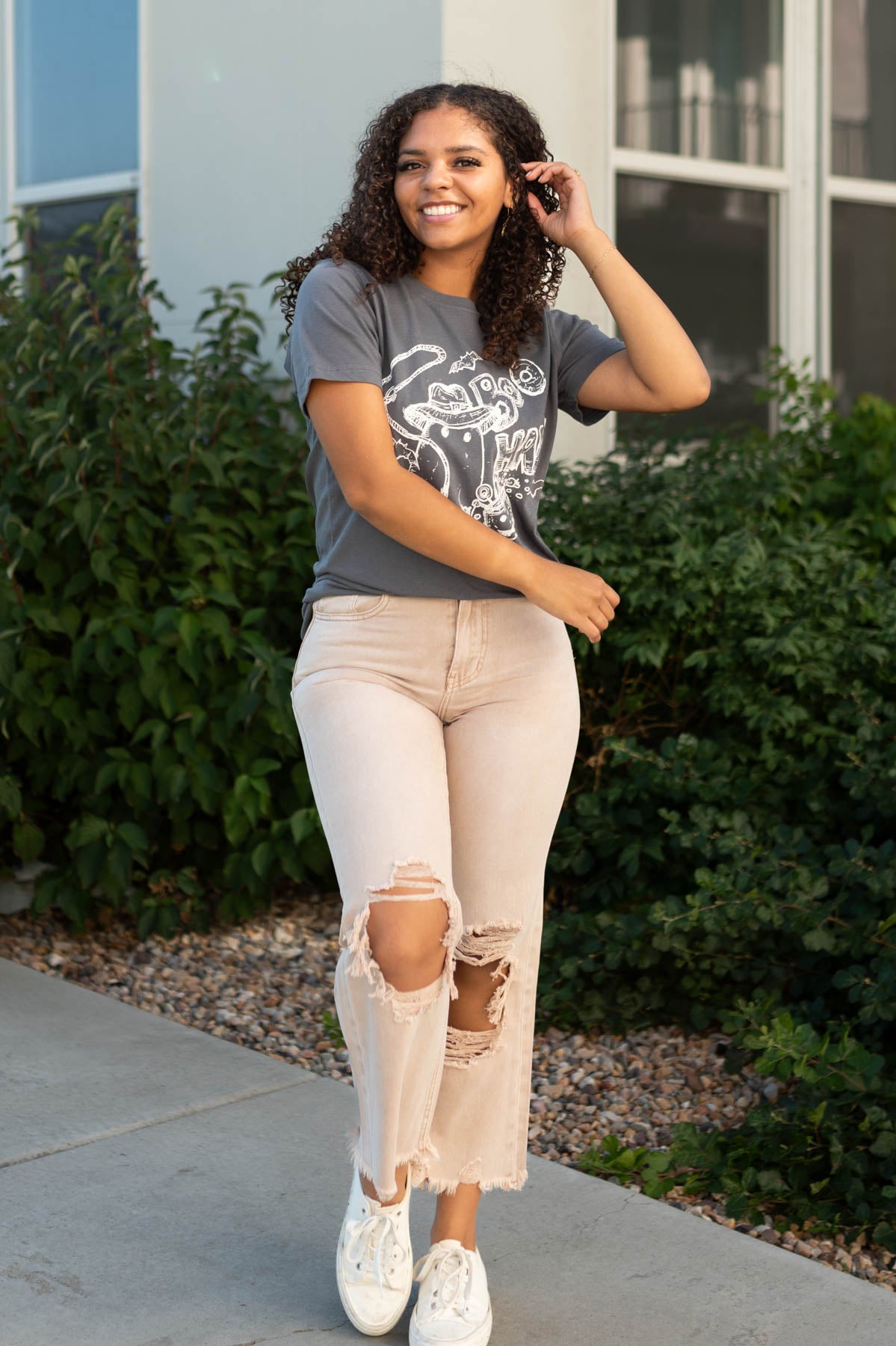 Dusty mauve jeans with front and back pockets