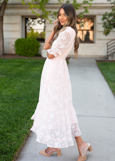 Side view of the short sleeve blush v-neck maxi dress