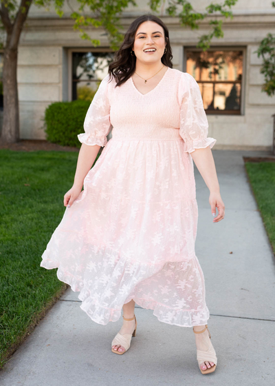 Short sleeve plus size blush v-neck maxi dress