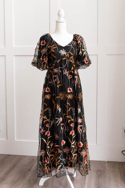 Black embrodery dress