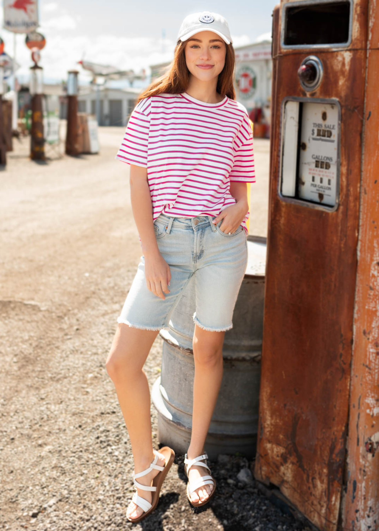 Magenta stripe top with short sleeves