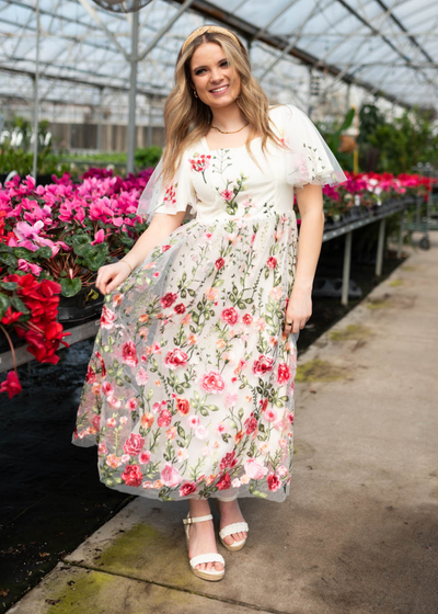 Short sleeve pink embroidered mesh dress