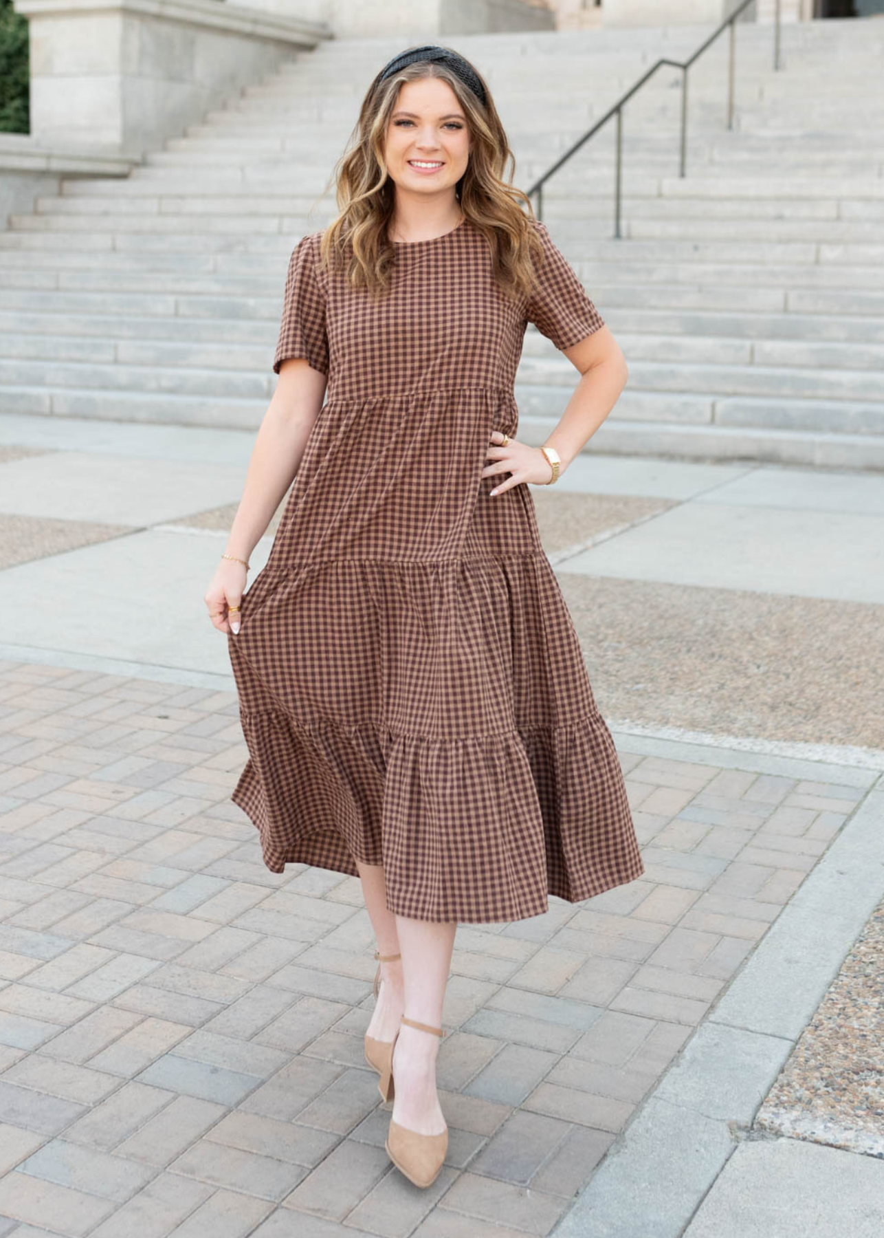 Brown gingham dress with short sleeves