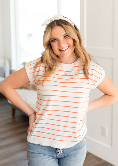 Coral stripe top with white trim