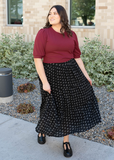 Short sleeve plus size basic burgundy top