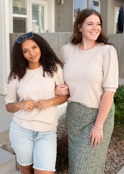 Hailee Basic Oatmeal Top