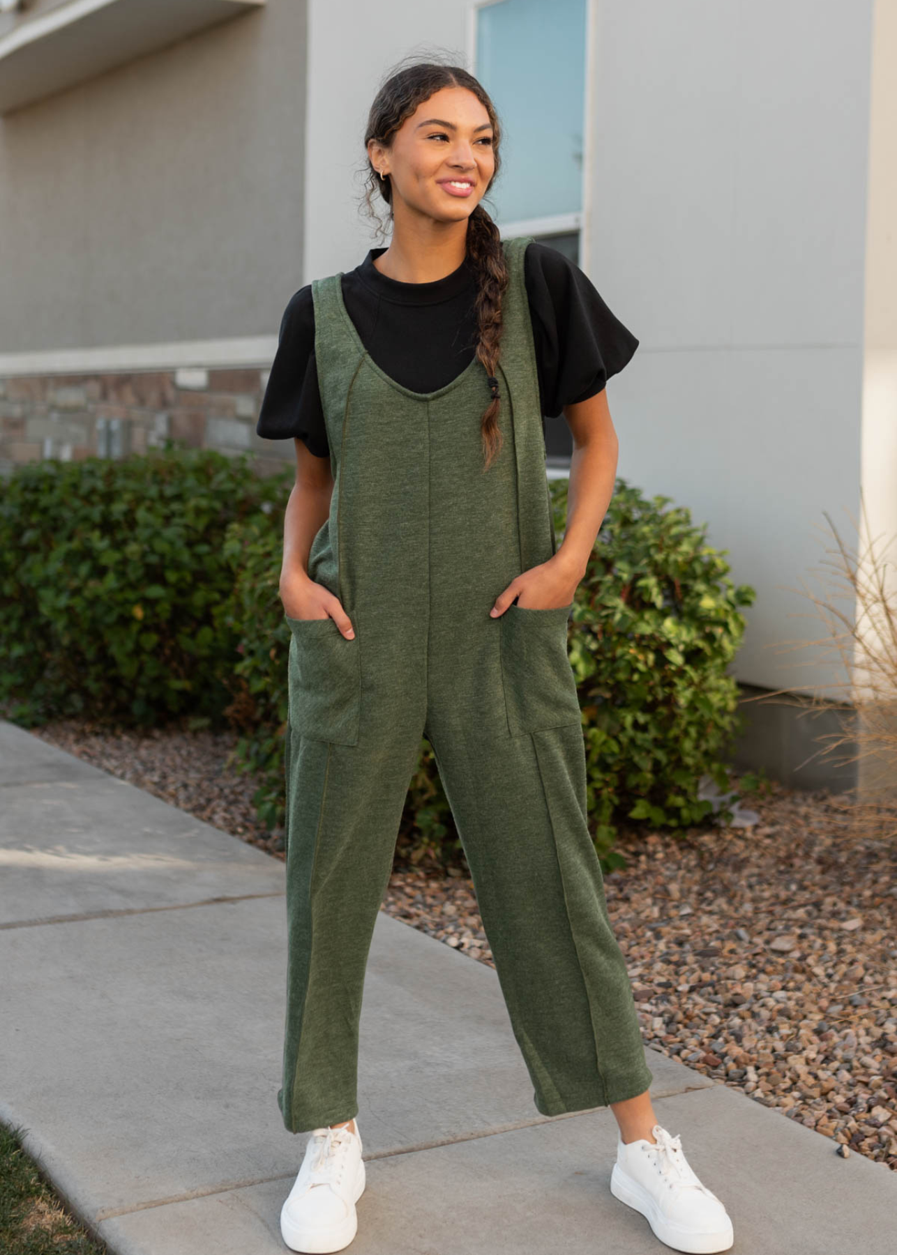 Crop olive overalls