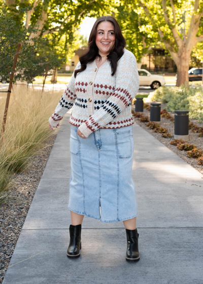 Long sleeve plus size taupe pattern cardigan that buttons up