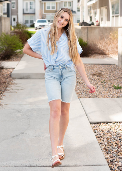 short sleeve sky blue polo shirt