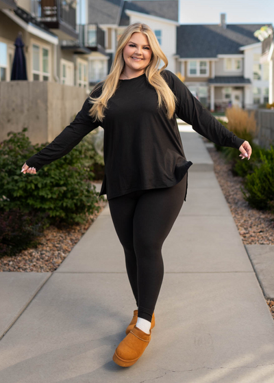 Plus size black lounge wear set with long sleeves