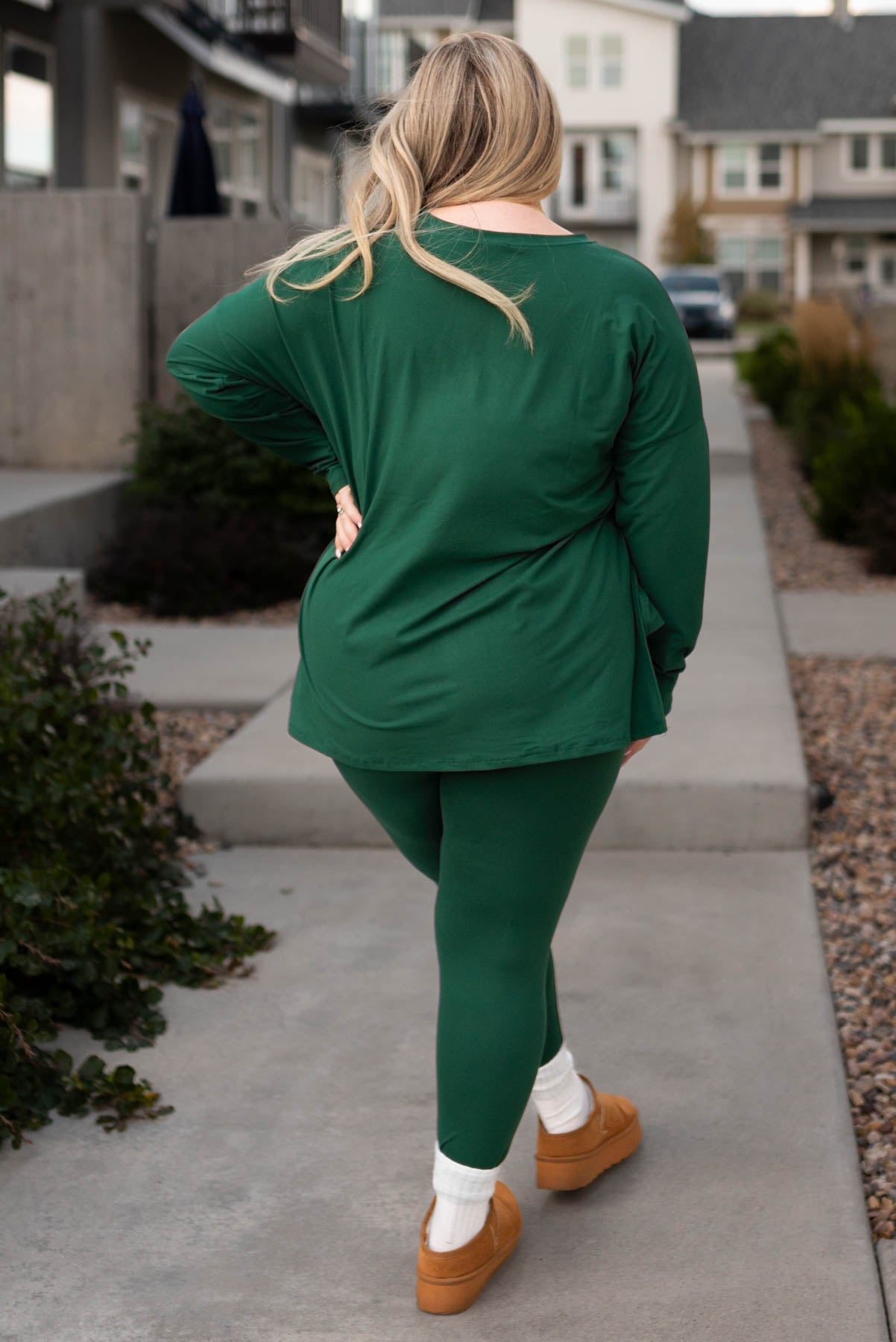 Back view of a plus size dark green lounge wear set