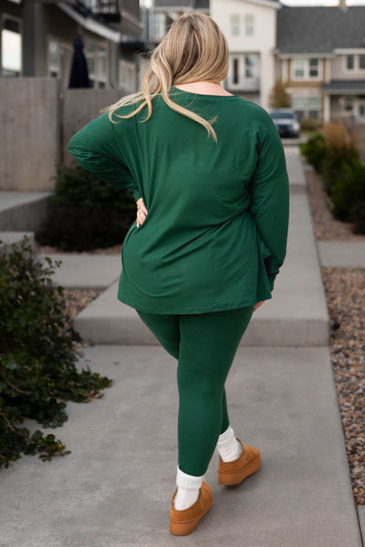 Back view of a plus size dark green lounge wear set