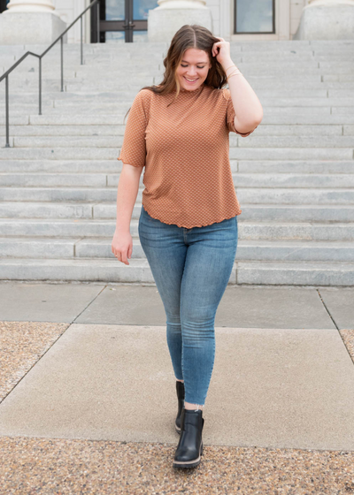 Plus size camel dot texture top