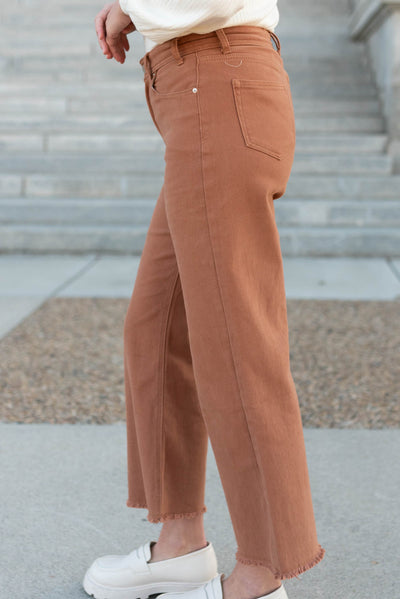 Side view of the sienna wide leg pants