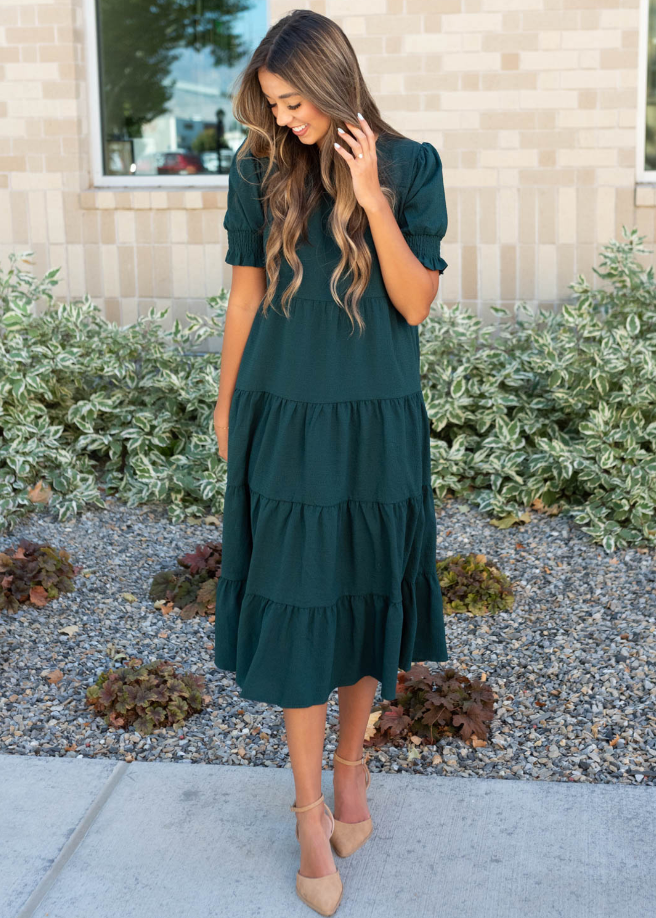 Short sleeve tiered dark green dress