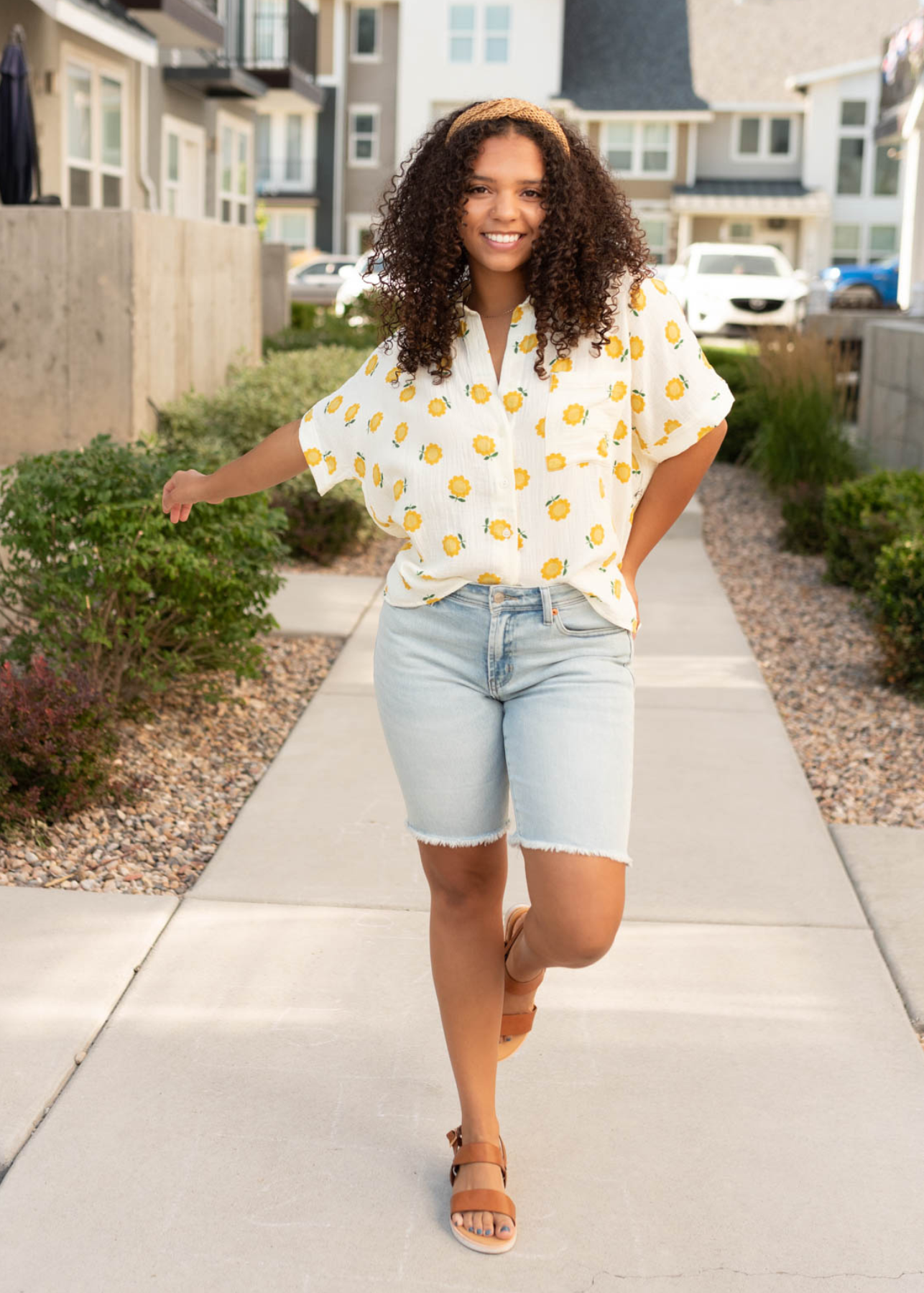 Short sleeve ivory gold floral top