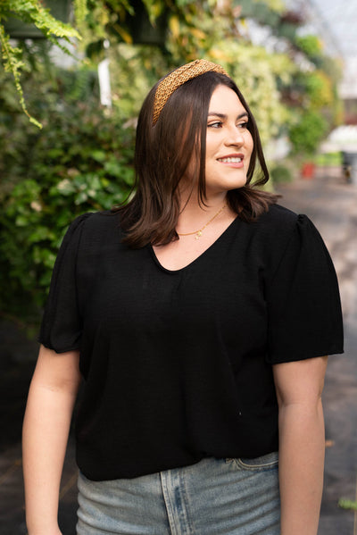 Short sleeve plus size black top