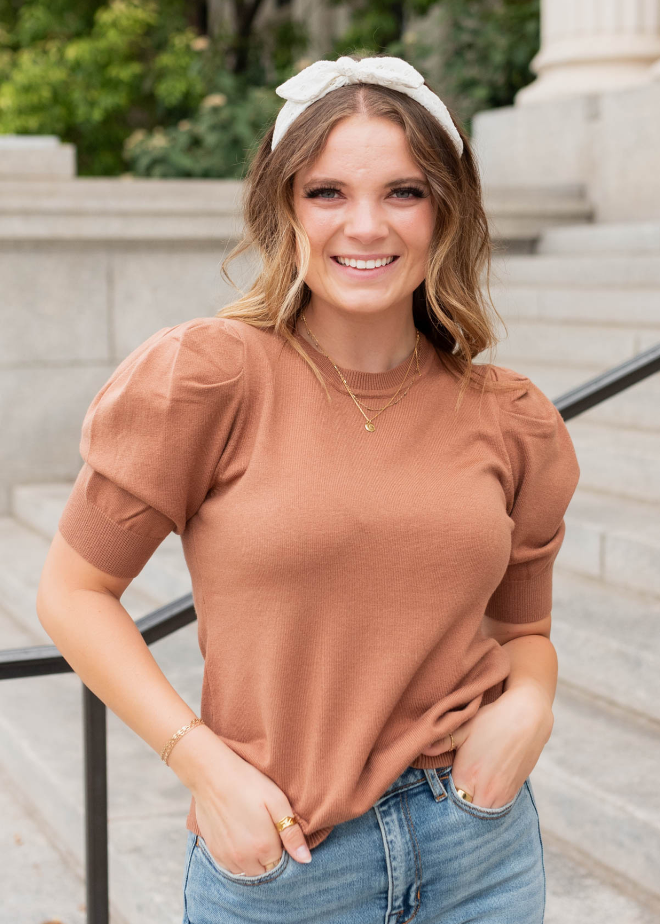 Camel puff sleeve sweater top with short sleeves