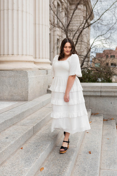 Short sleeve white tiered textured dress