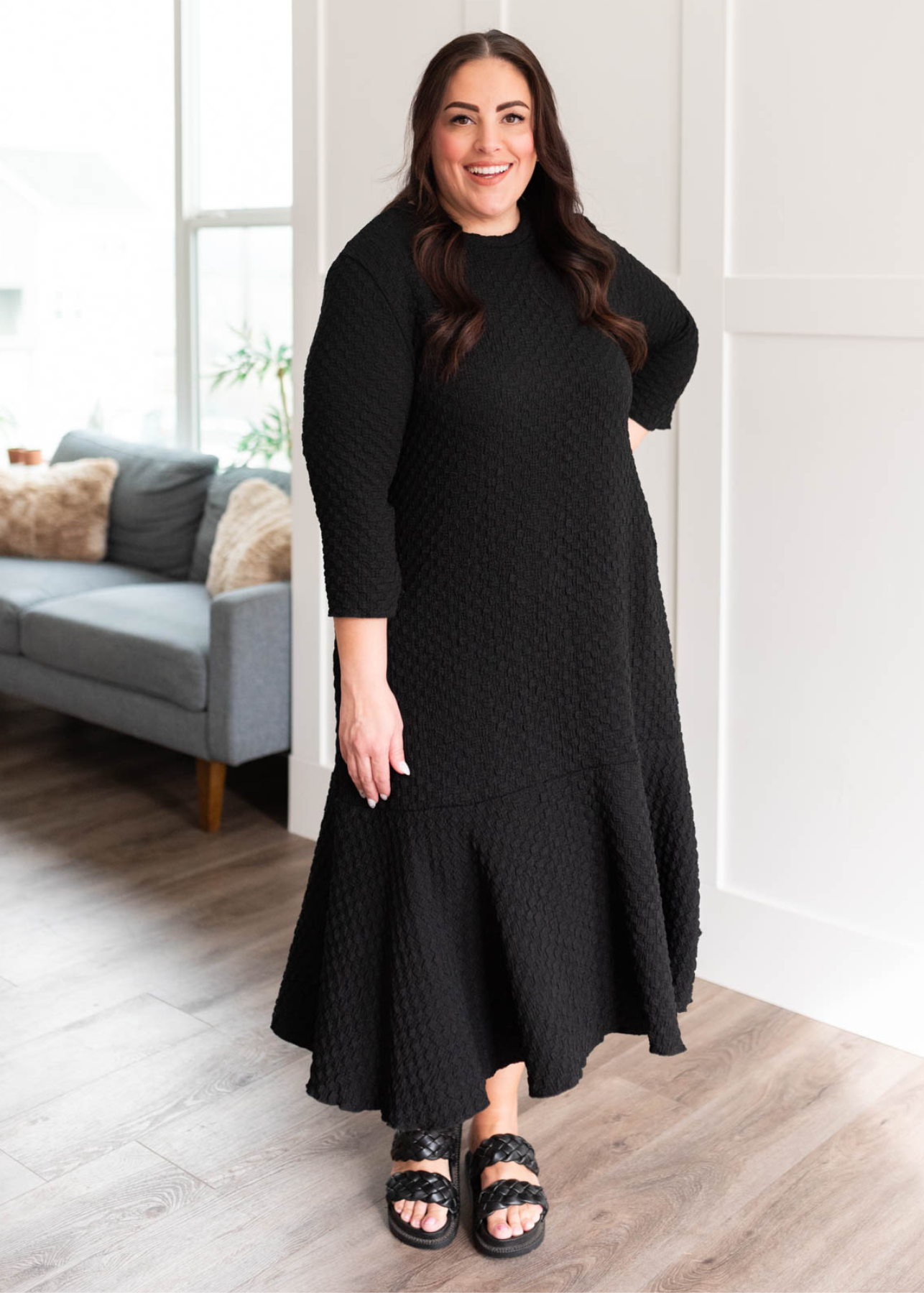 3/4 sleeve plus size black textured ruffle hem dress