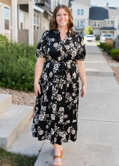 Short sleeve plus size black floral button tiered dress