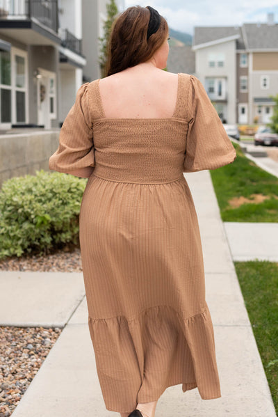 Back view of the plus size taupe square neck dress