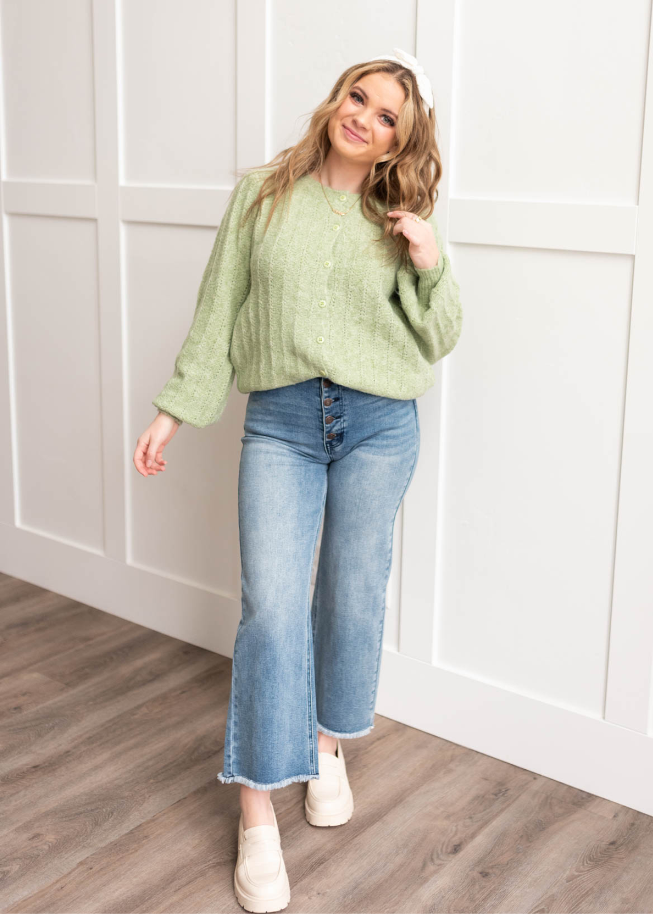 Light green puff sleeve sweater