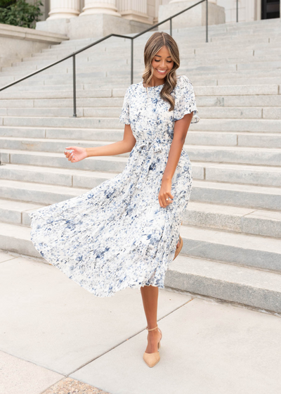 Blue floral pletated dress