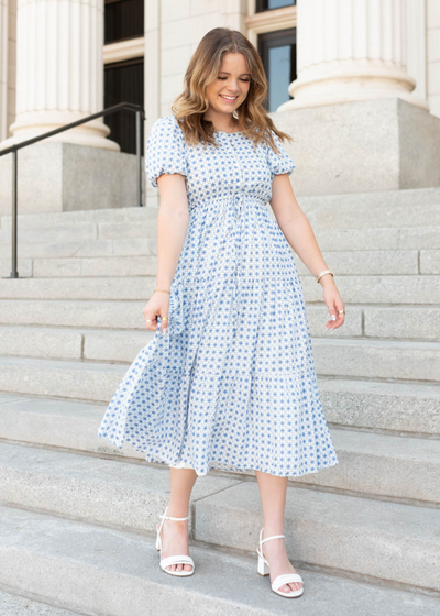 Short sleeve blue pattern dress