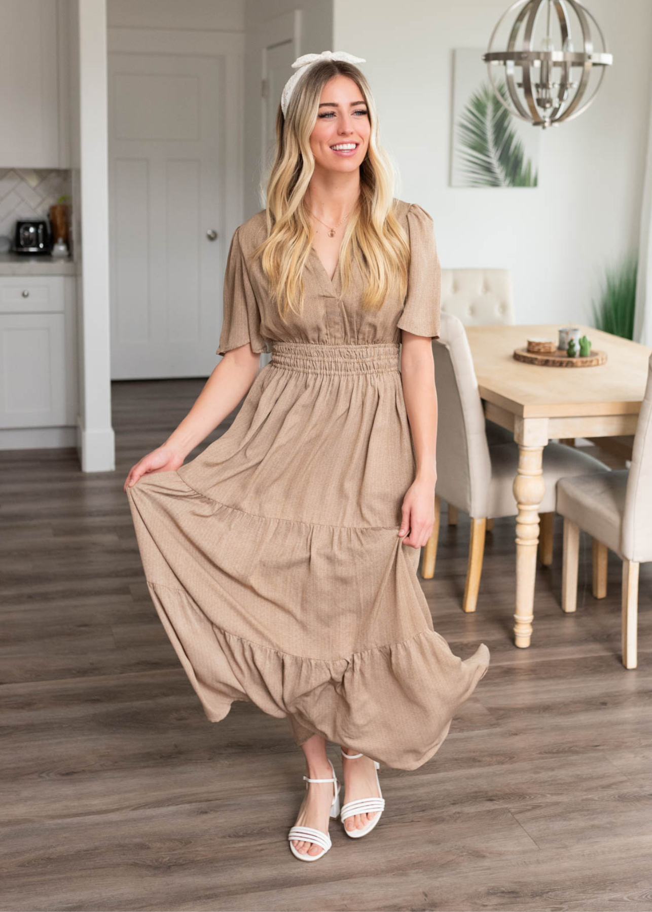 Short sleeve pale brown tiered dress