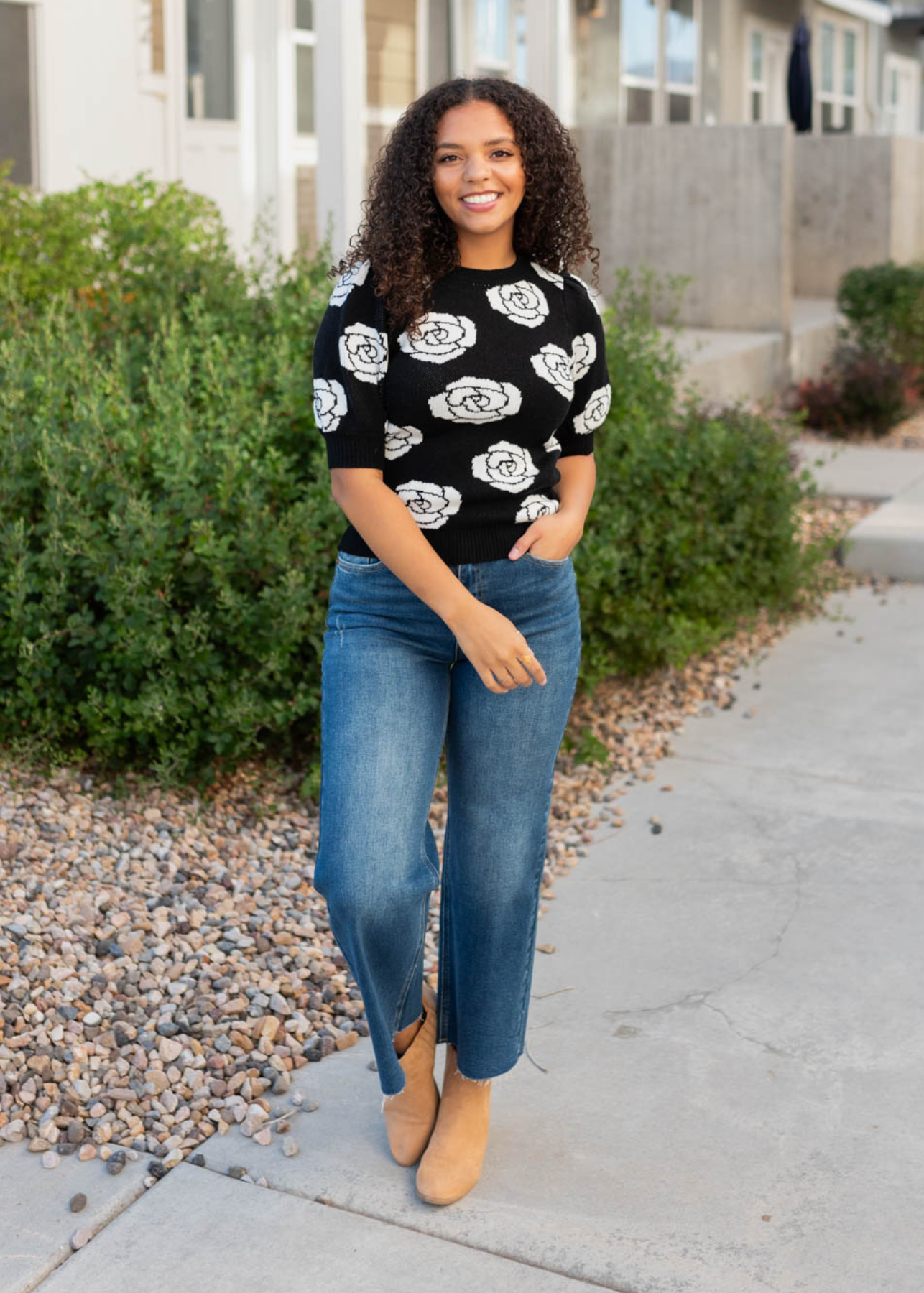 Black floral print sweater with short sleeves