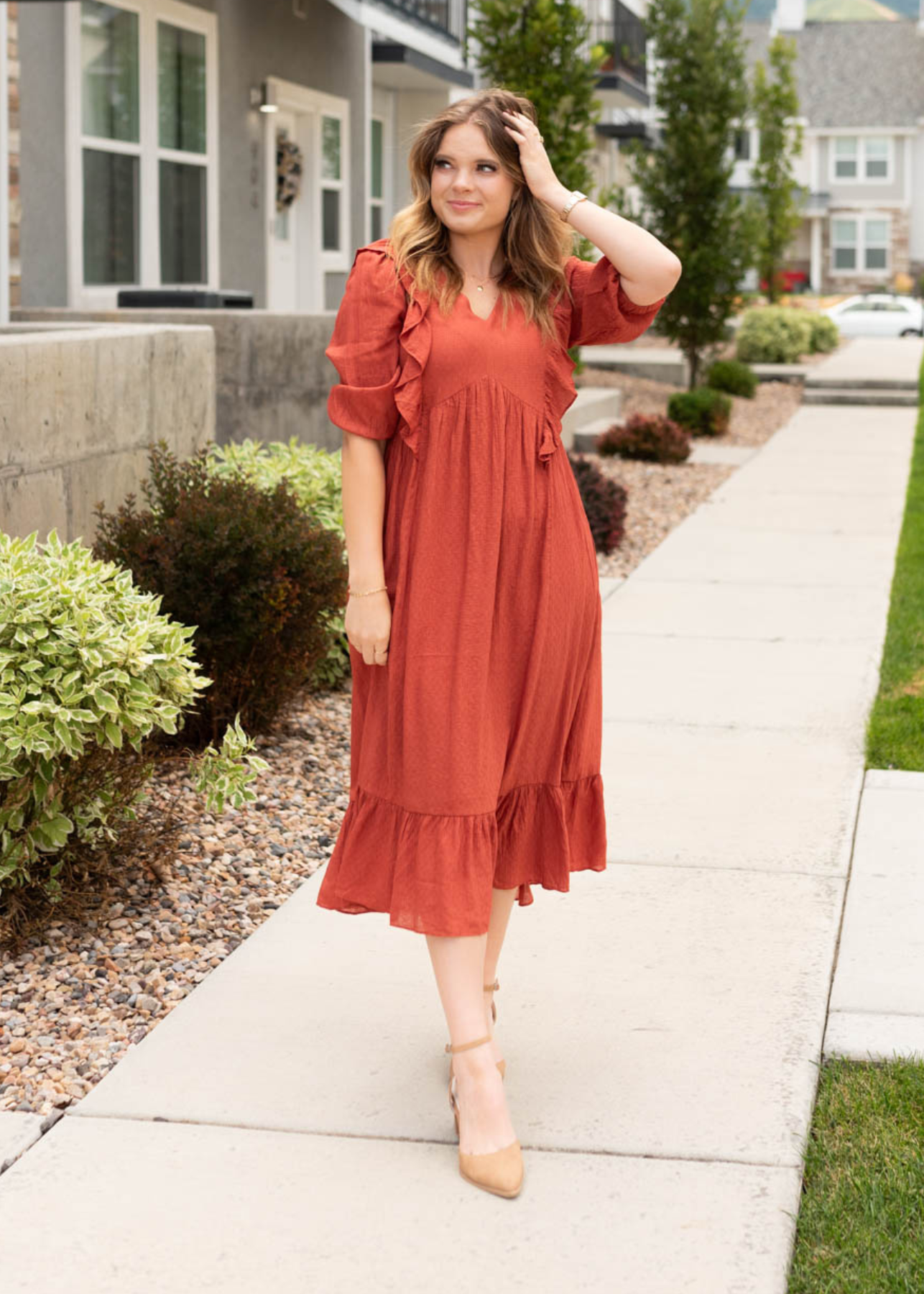 Short sleeve rust midi dress