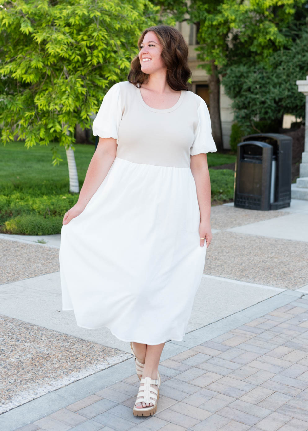 Plus size ivory kint bodice dress with short sleeves